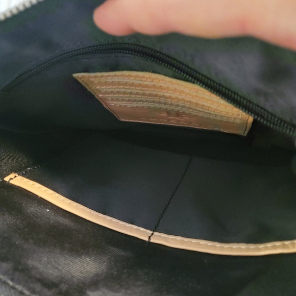 Luxeoria Pebble Grain Leather Crossbody Bag, Light Peach In Color, Classic - Picture 11 of 14